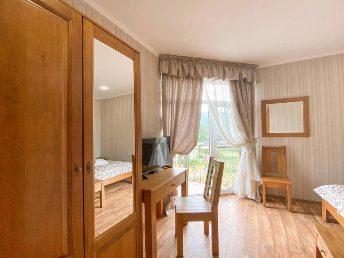 Mini Hotel Solnce Karpat 폴리아나 외부 사진