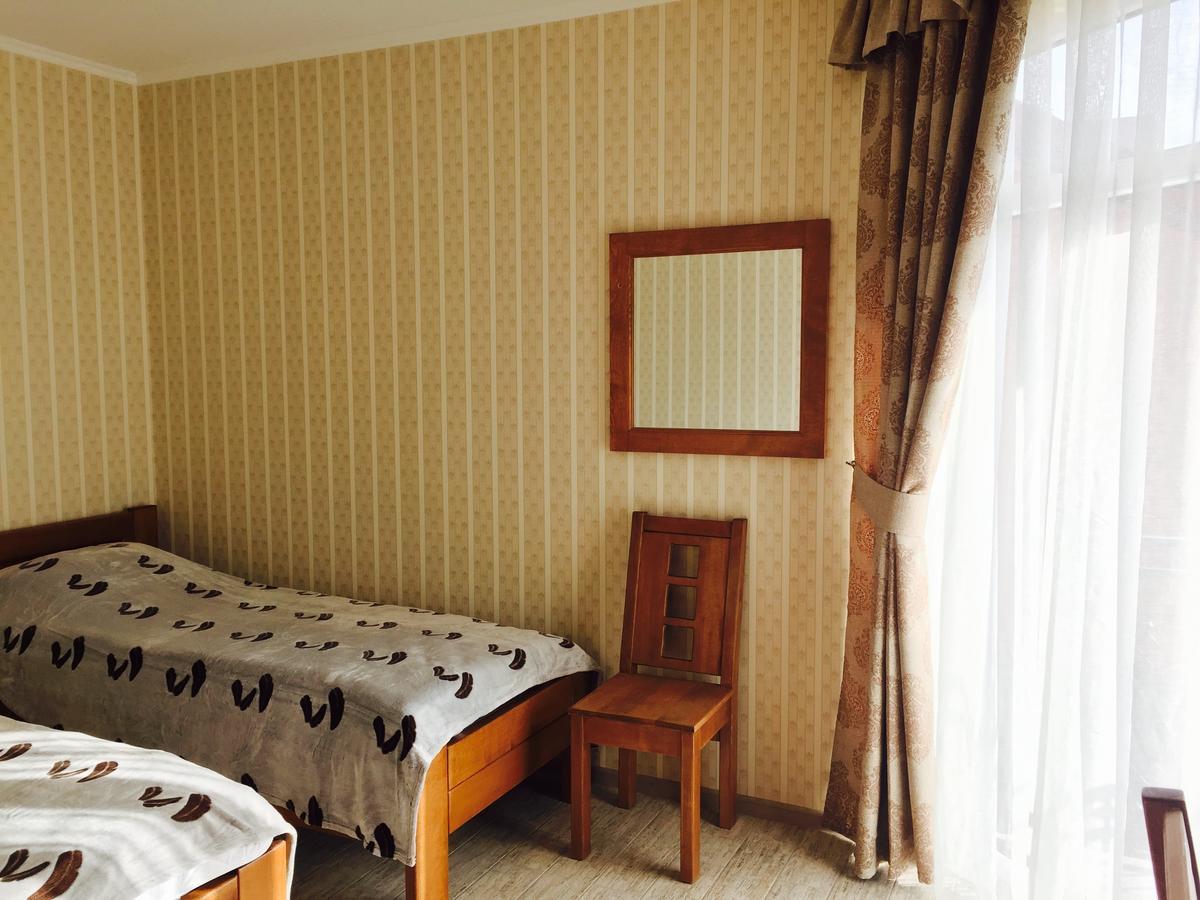 Mini Hotel Solnce Karpat 폴리아나 외부 사진